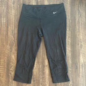 Black Nike Crop Leggings